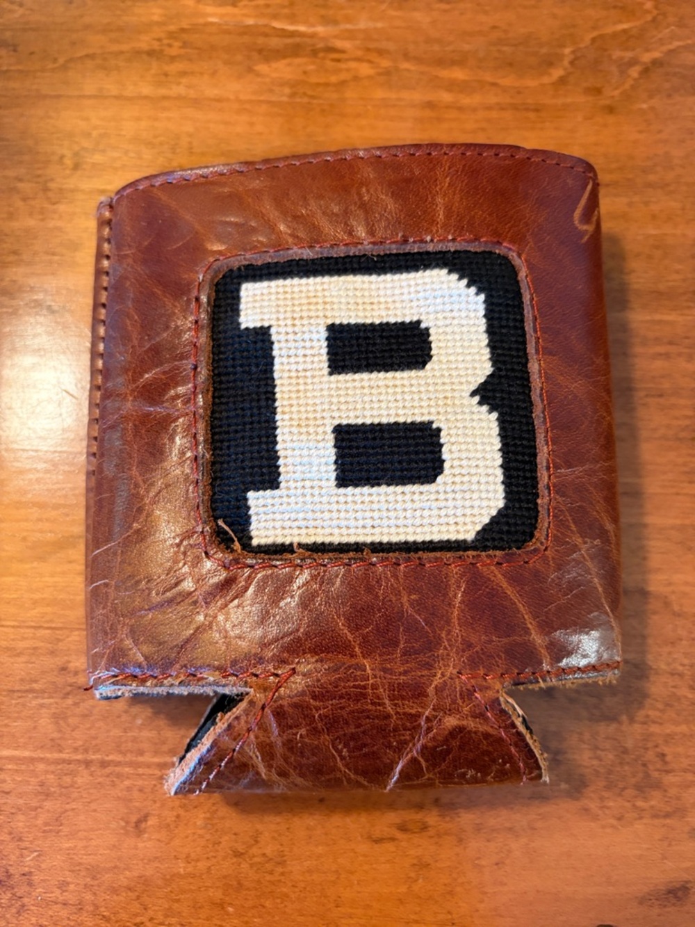 Branson Smathers can holder. Monogram B